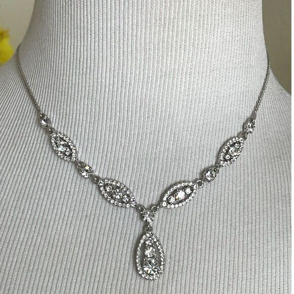 Vintage Givenchy Y-Drop Necklace Clear Brilliant Cut Crystals Teardrop NOS - Picture 1 of 7